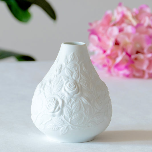 Vase boule Kaiser porcelaine relief de roses