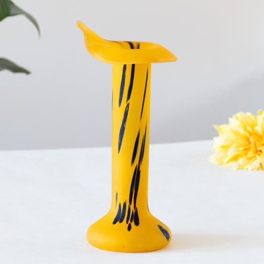 Vase en pâte de verre jaune et bleu