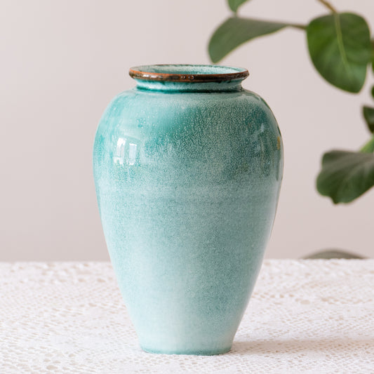 Vase turquoise en terre cuite émaillée signé Montalto