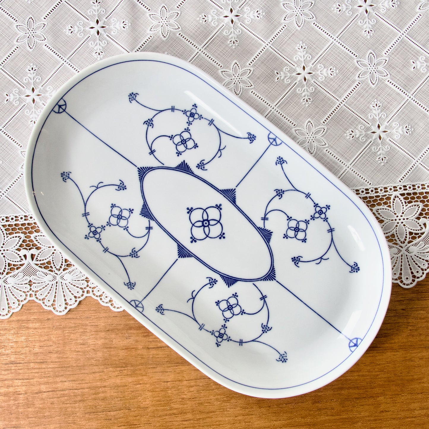 Plats ovales en porcelaine Khala Germany "Blau Saks"