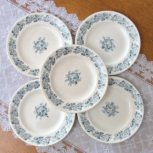 5 assiettes terre de fer XIXe - Longwy "Russe"