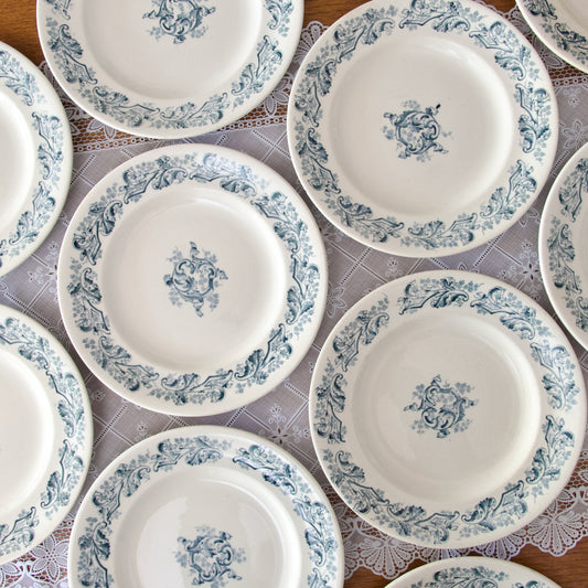 10 assiettes terre de fer XIXe - Longwy "Russe"