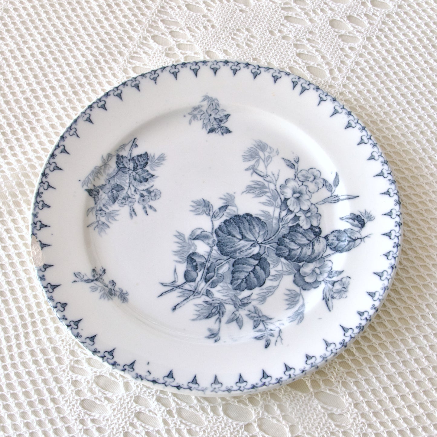 4 assiettes plates Sarreguemines "Flore" - terre de fer