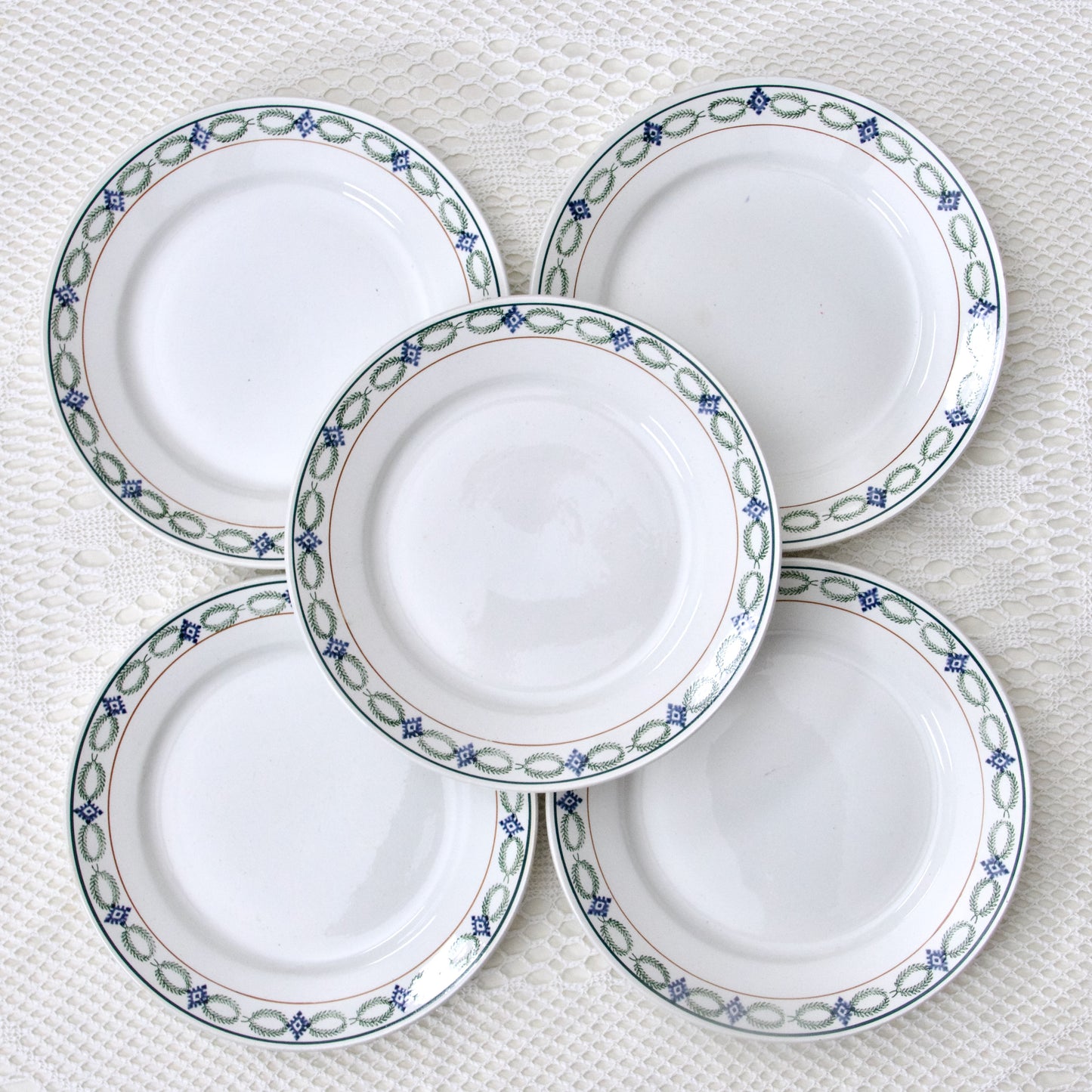 5 assiettes St Amand "5000" guirlande - terre de fer