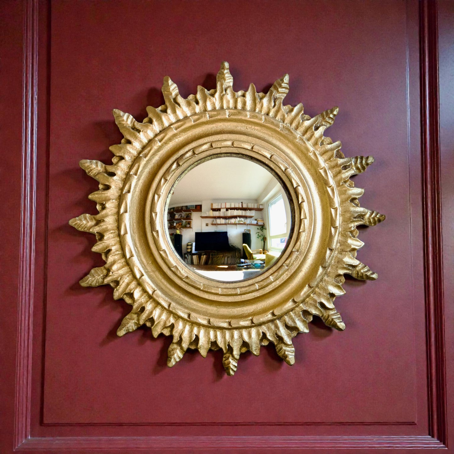 Miroir oeil de sorcière forme soleil - doré