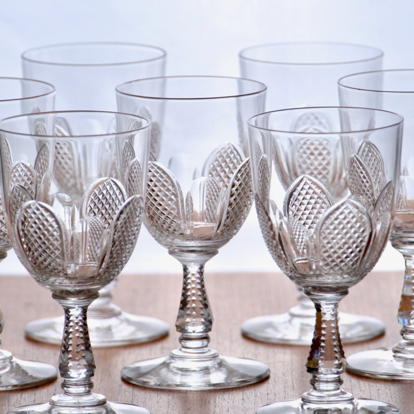 9 verres anciens en cristal soufflé bouche