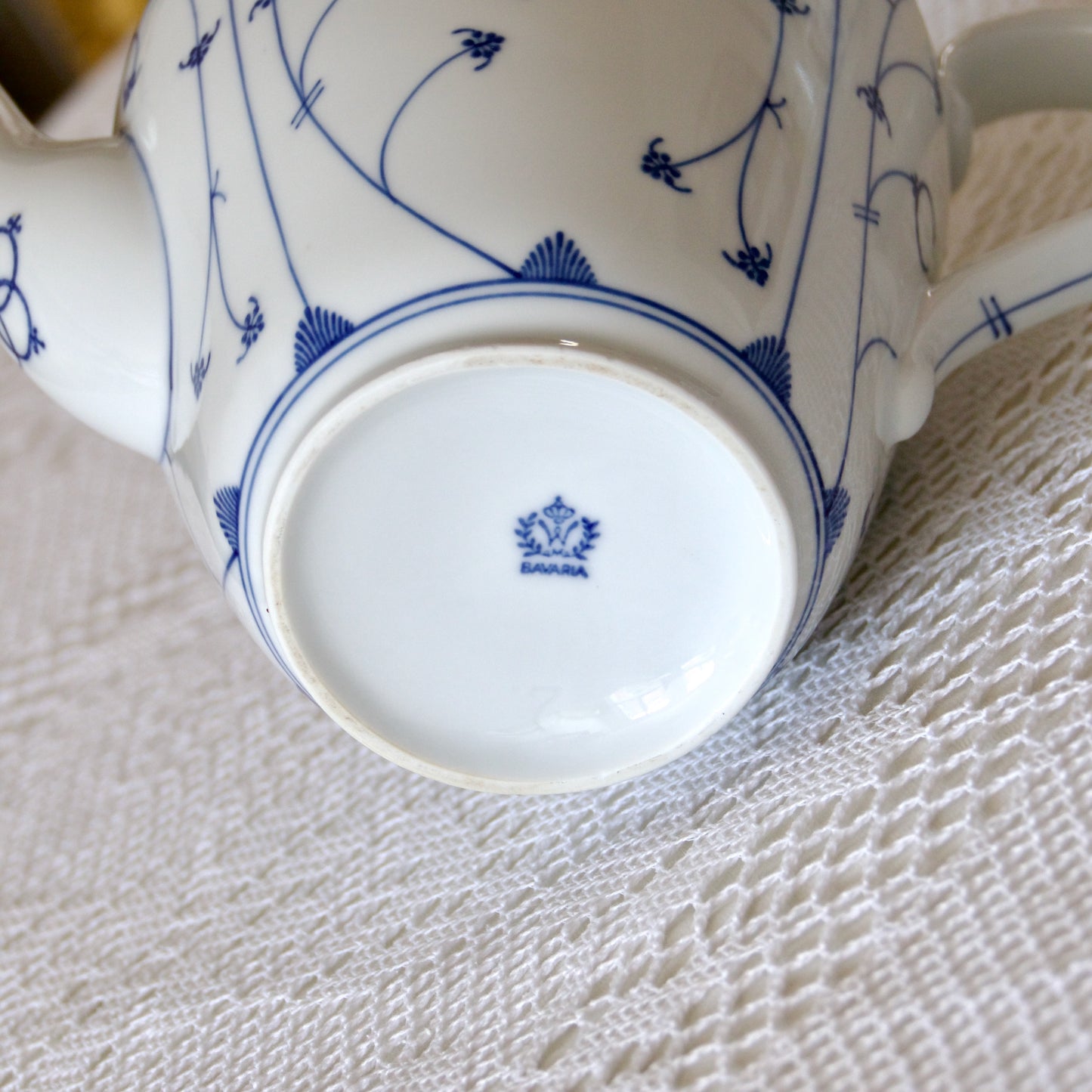 Grande théière en porcelaine de Bavière Blau Saks