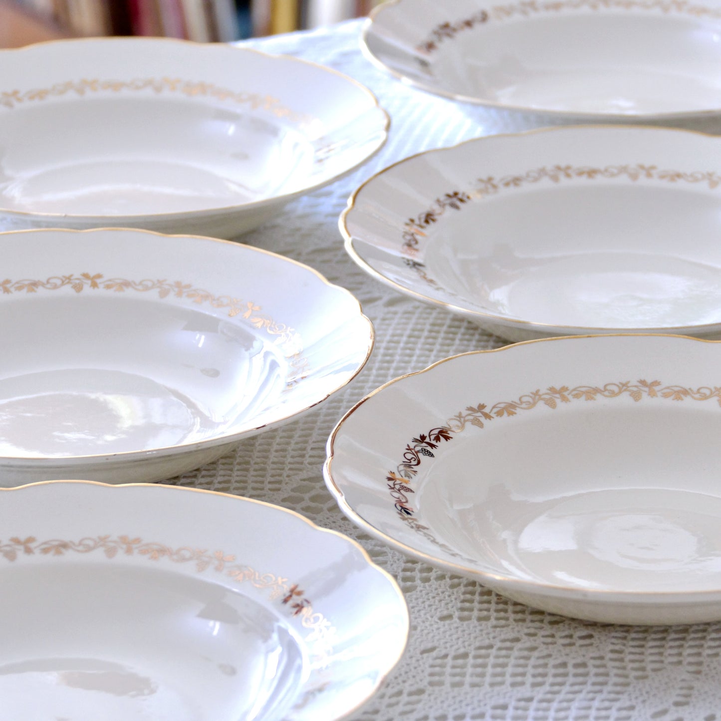 6 assiettes creuses Villeroy & Boch guirlande dorée