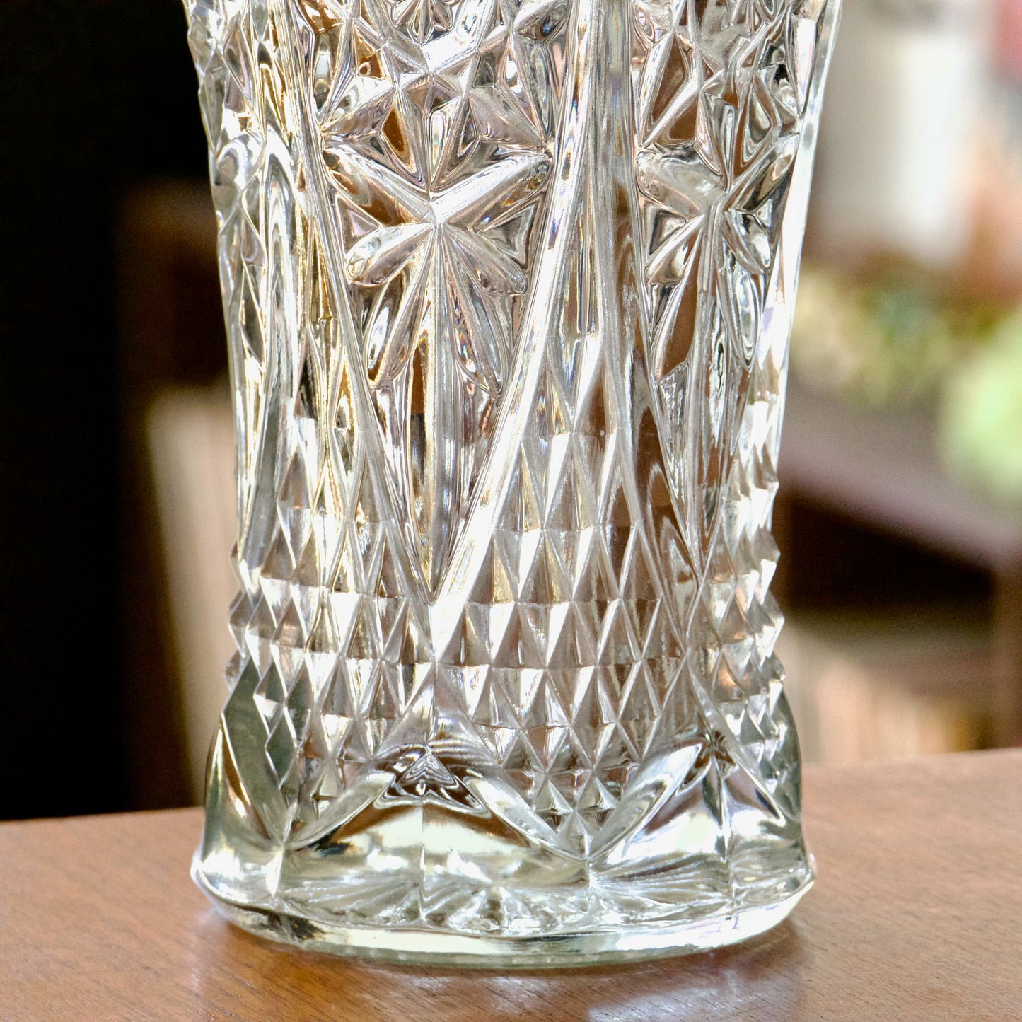 Grand vase en cristal rosaces et étoiles