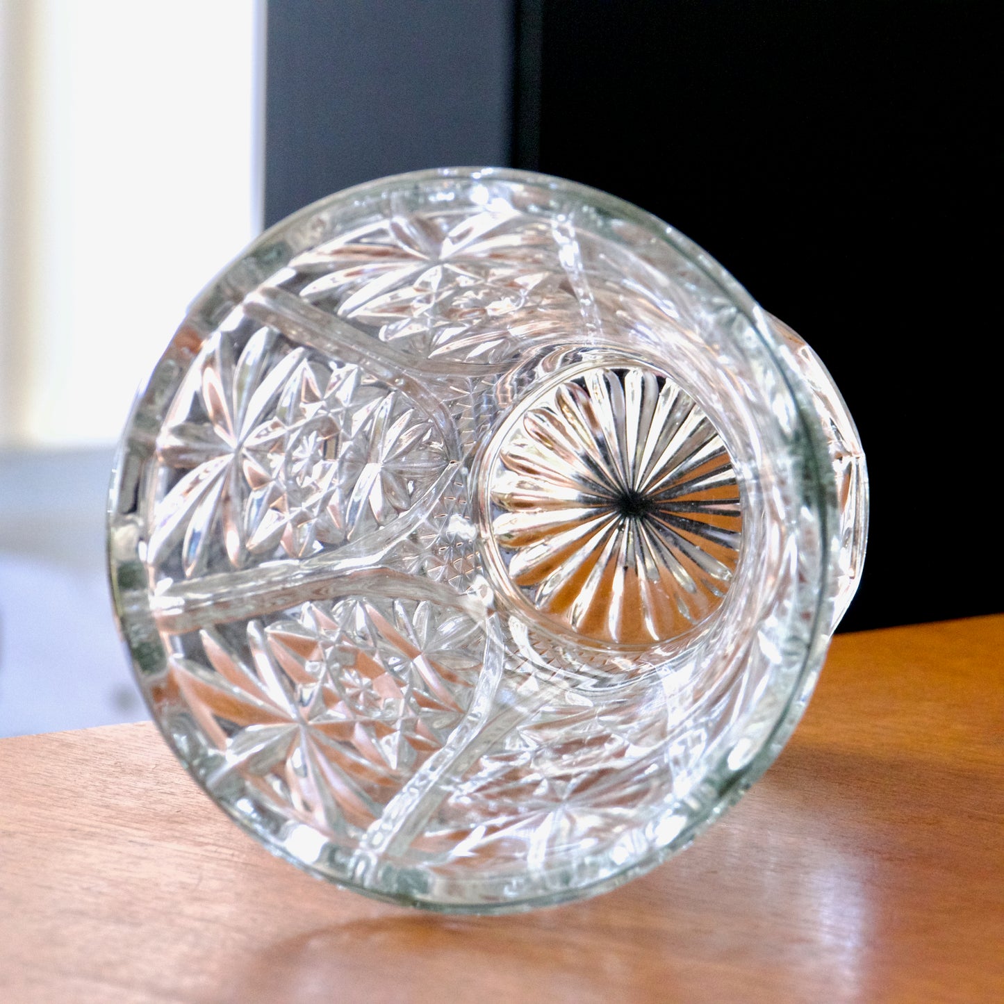 Grand vase en cristal rosaces et étoiles