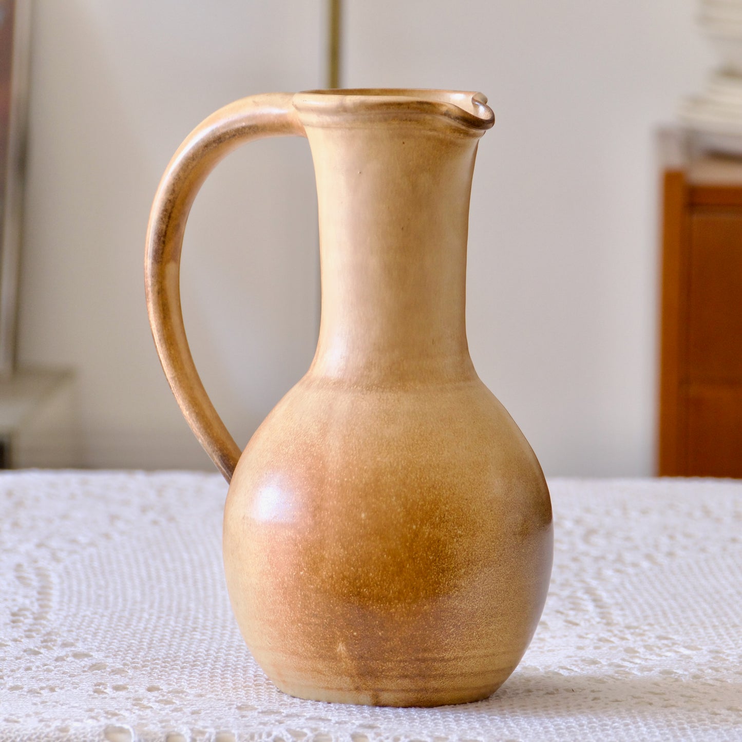 Grande carafe artisanale en grès