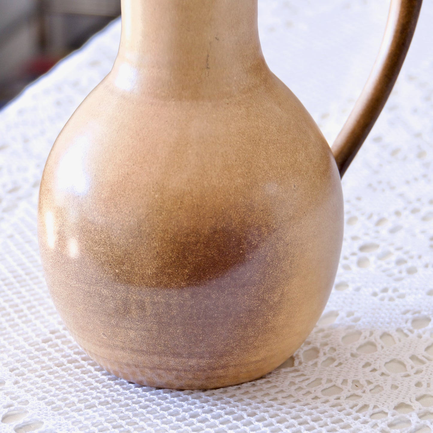 Grande carafe artisanale en grès