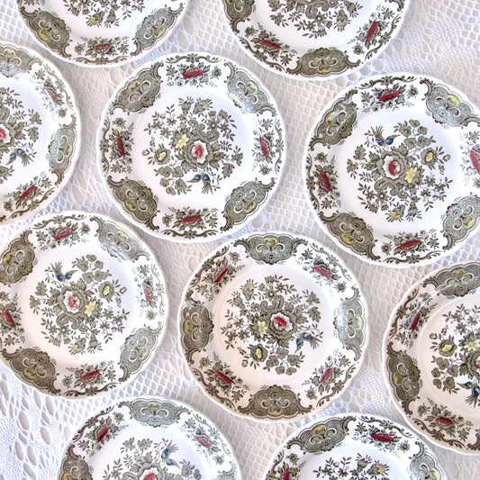9 assiettes Ridgway Staffordshire Windsor