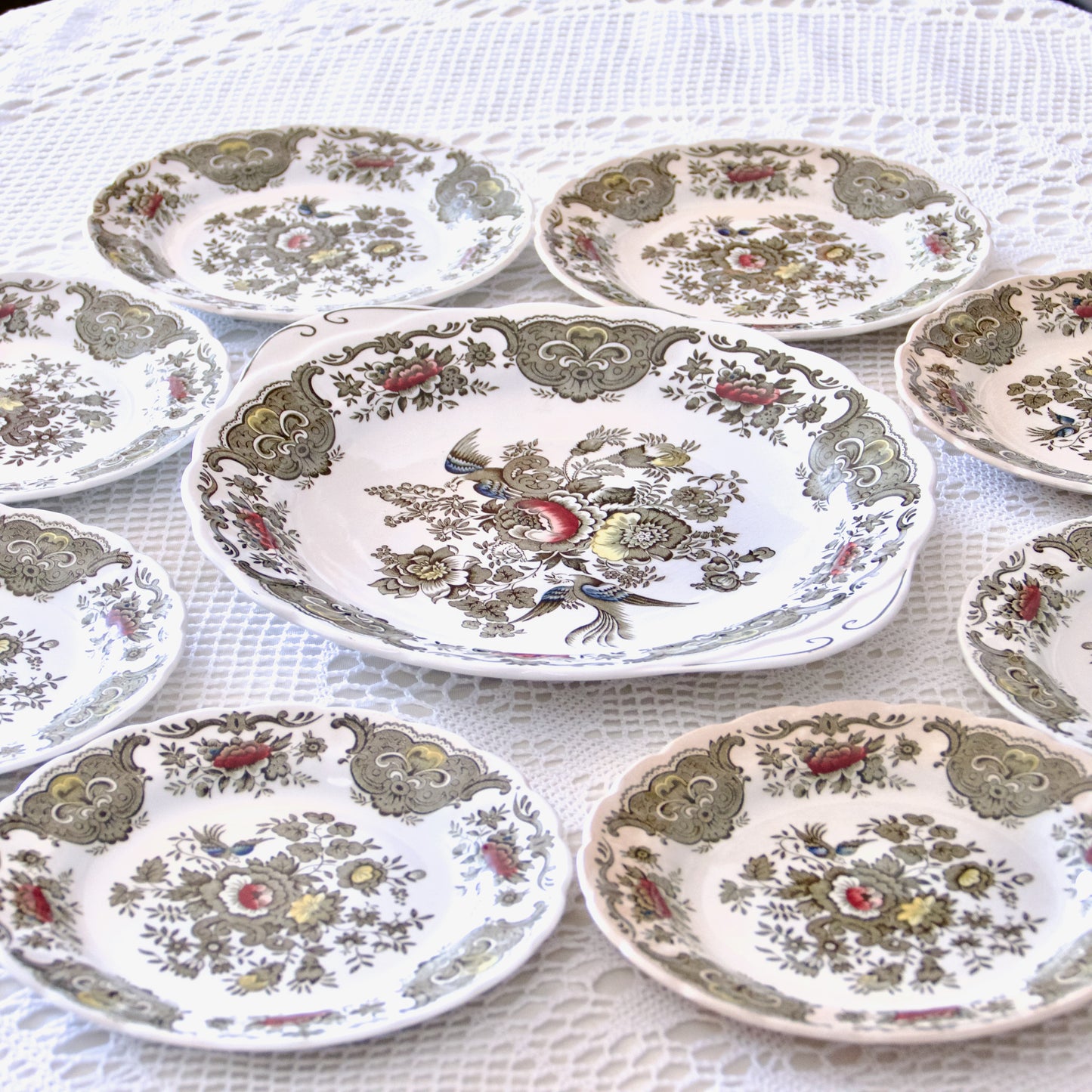 Service Ridgway Staffordshire "Windsor" assiettes + plat