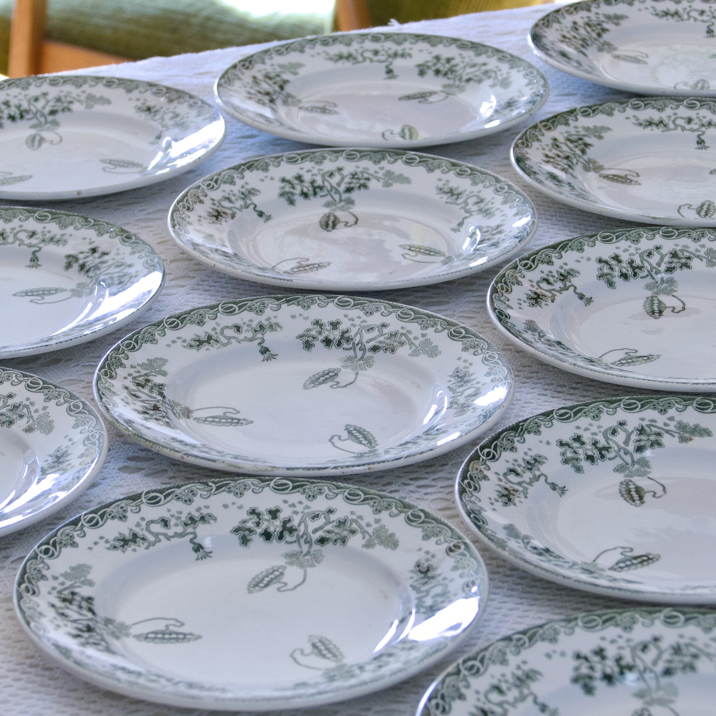 12 assiettes St Amand "Modern Style" - terre de fer