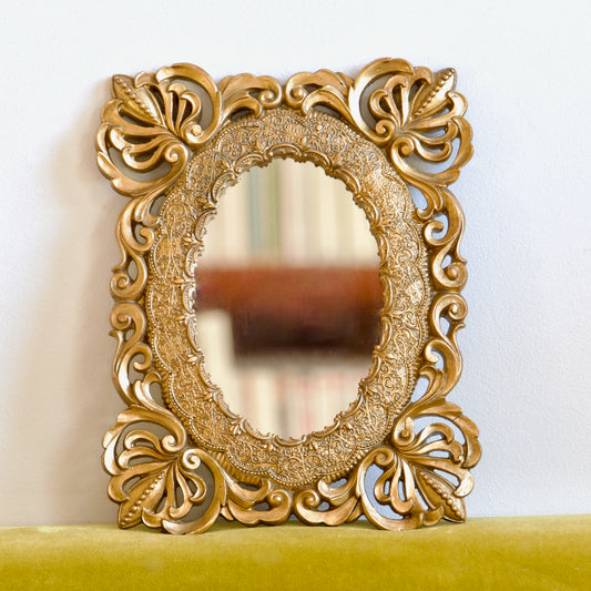 Miroir doré vintage style baroque très détaillé