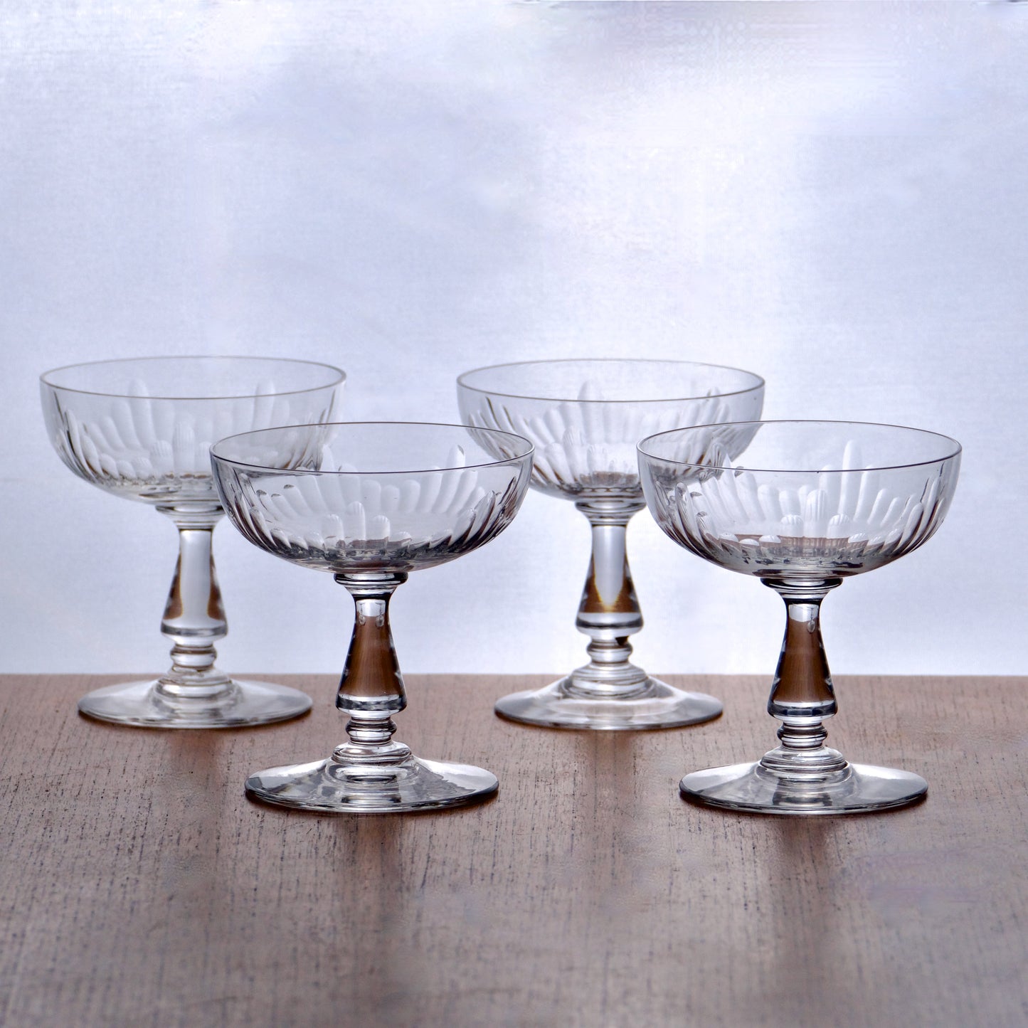 4 coupes à Champage anciennes en cristal de Baccarat