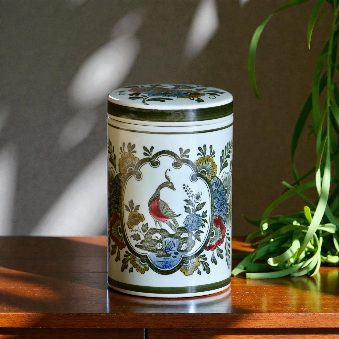 Boîte en faïence Villeroy & Boch collection "Paon"