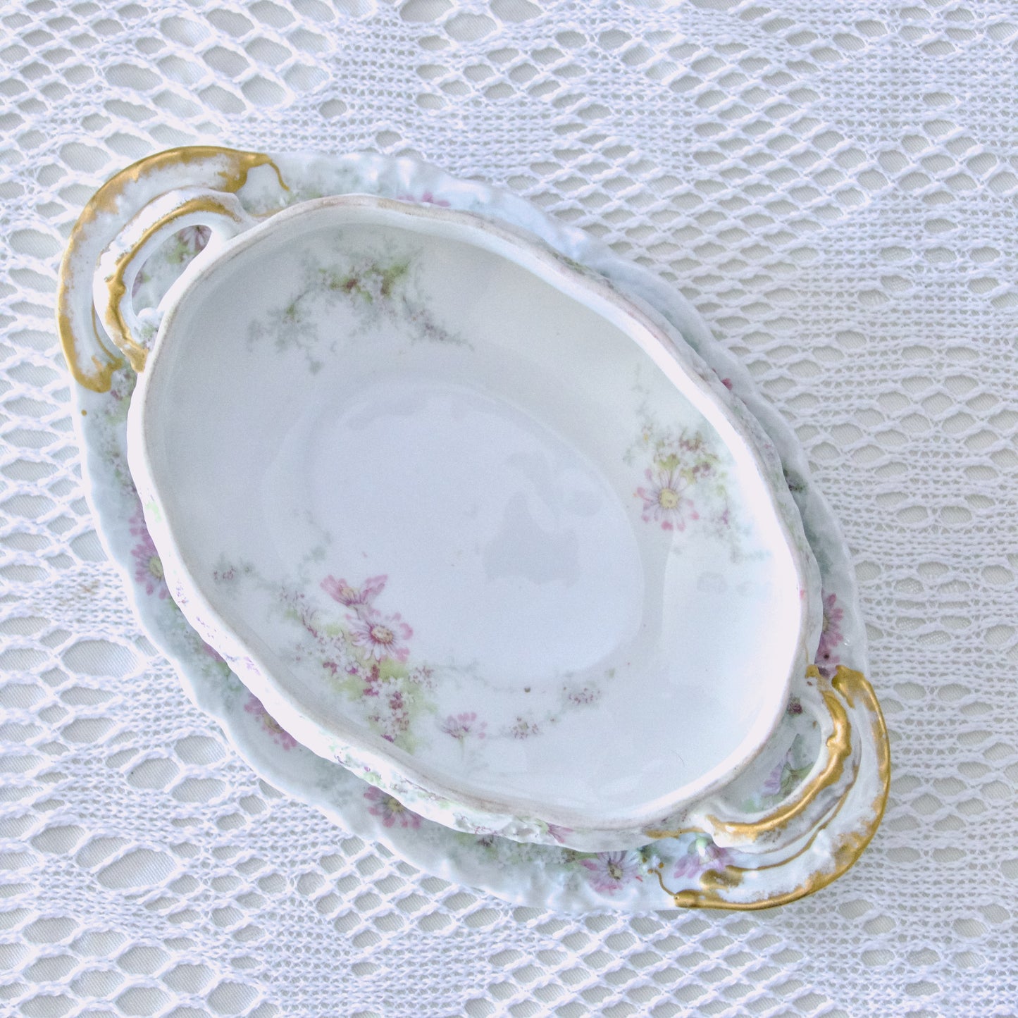 Saucière en porcelaine Emile Bourgeois Drouot Paris