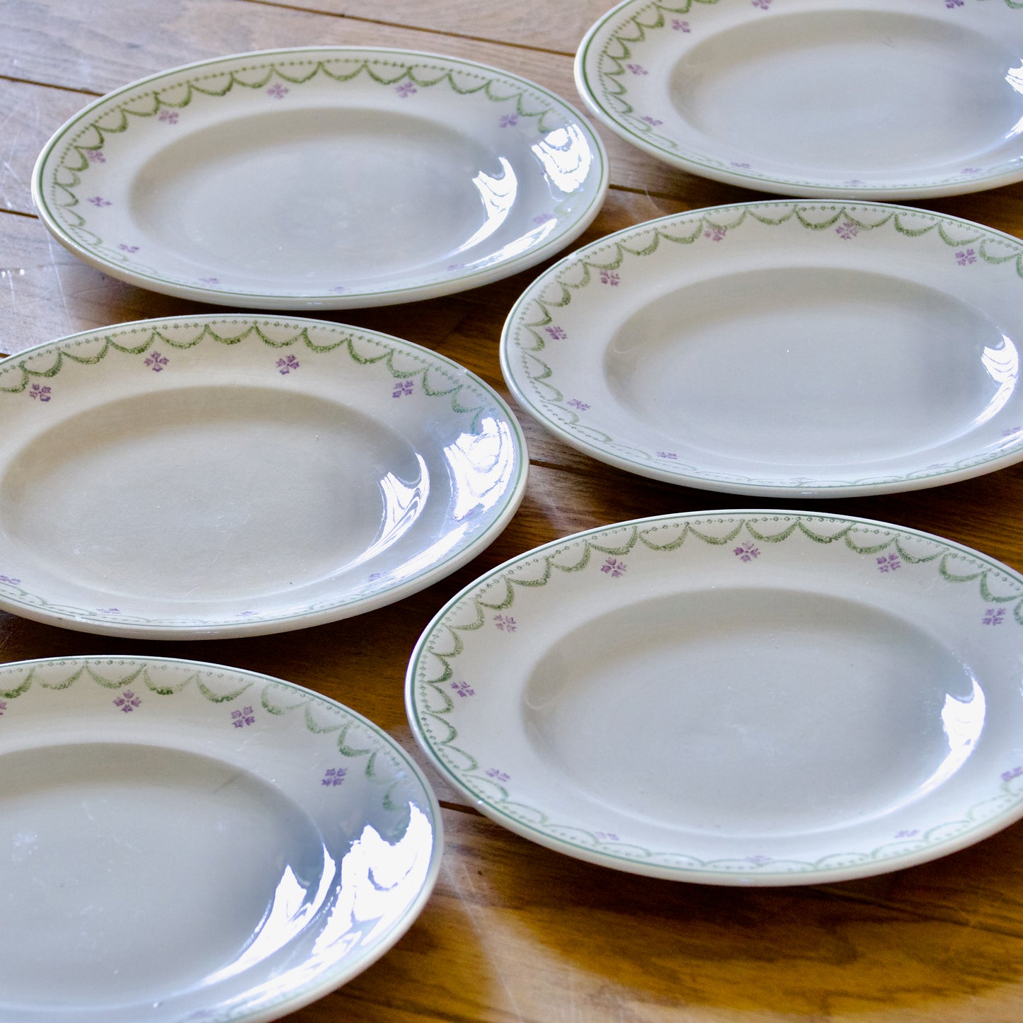 6 assiettes plates Longwy "Violetta" peintes à la main