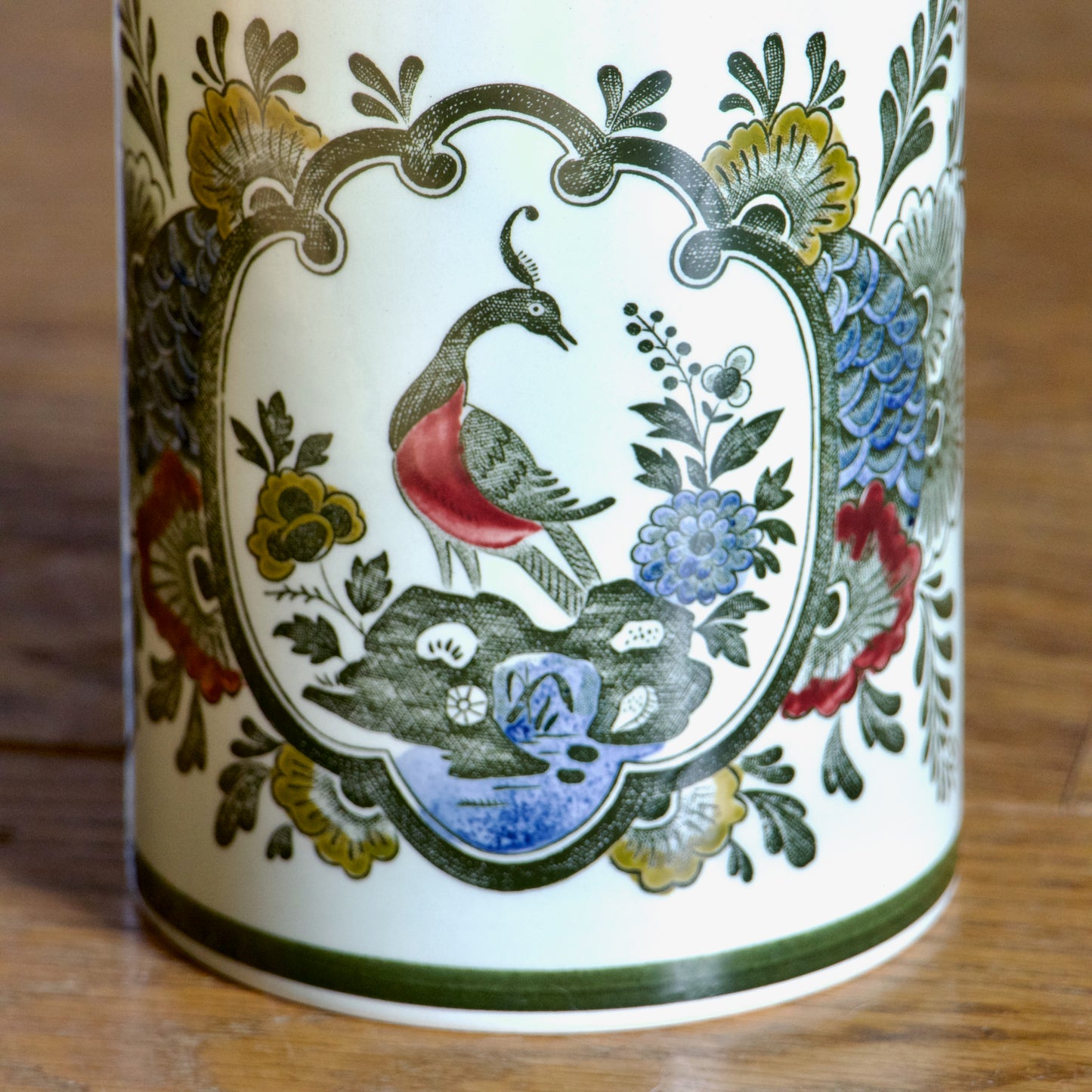 Boîte en faïence Villeroy & Boch collection "Paon"