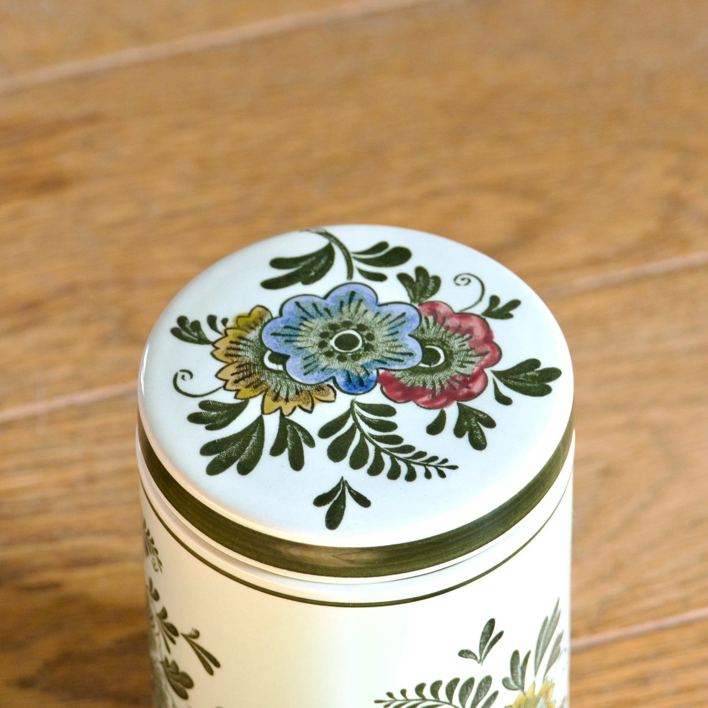 Boîte en faïence Villeroy & Boch collection "Paon"