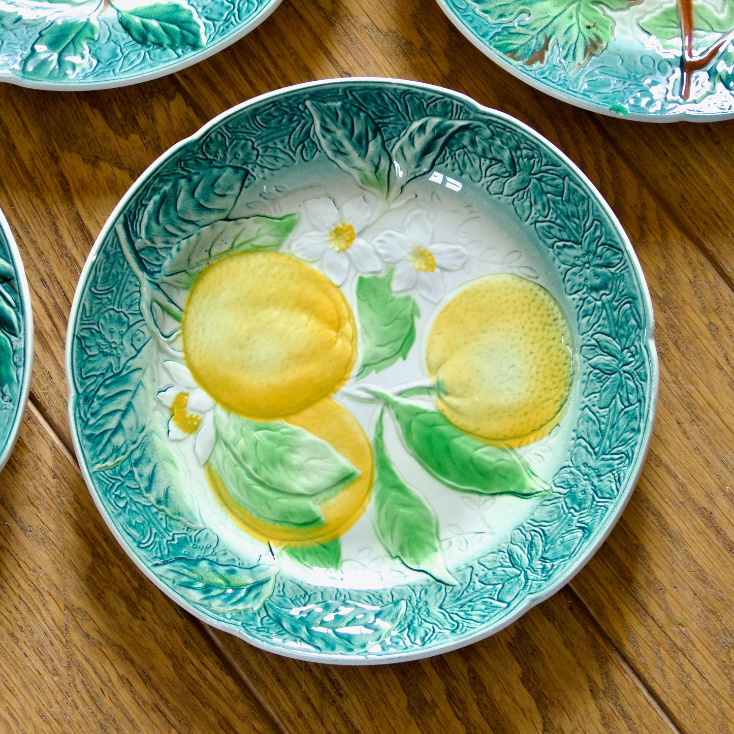 Assiettes de 1922 KG Lunéville & Badonviller en barbotine fruits