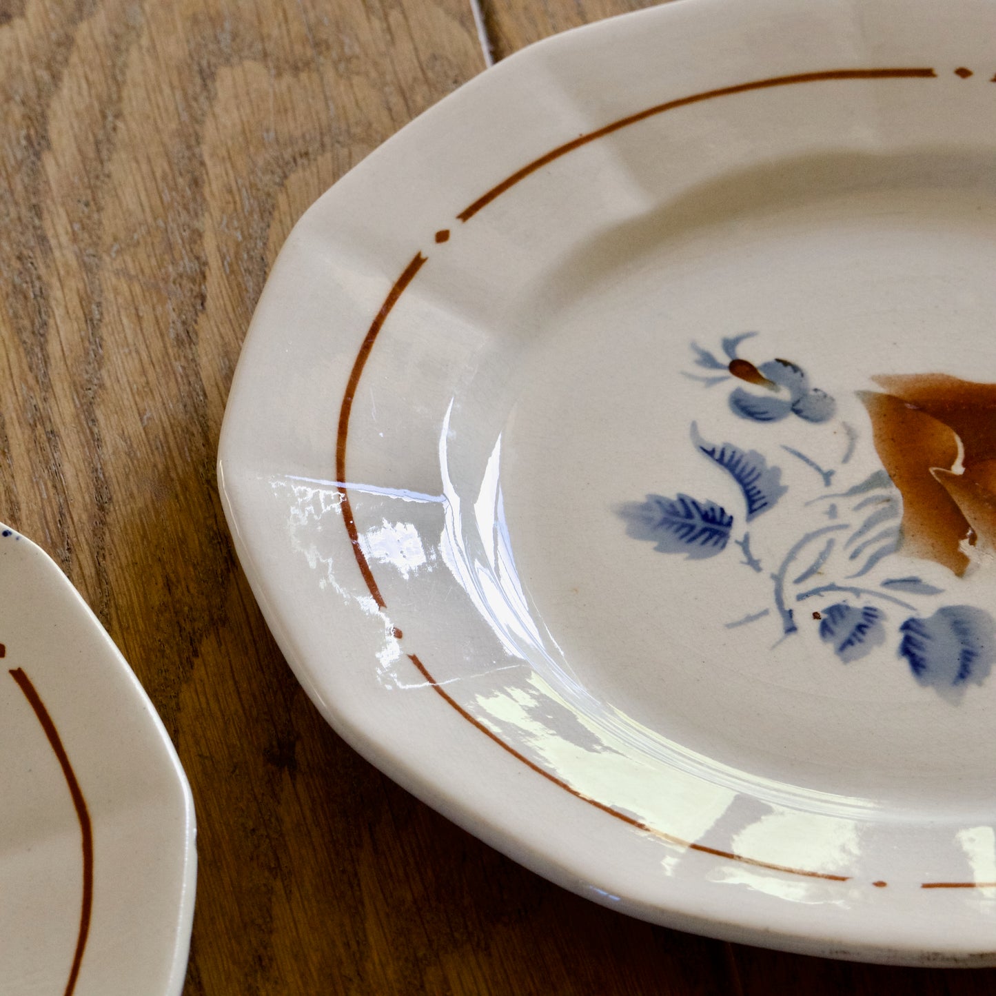 Assiettes plates XIXe Sarreguemines décor de rose