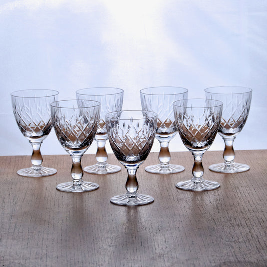 8 verres à vin en cristal maison Orrefors collection "Karolina"