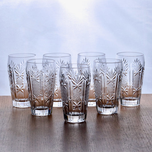 7 verres à eau anciens en cristal taillé