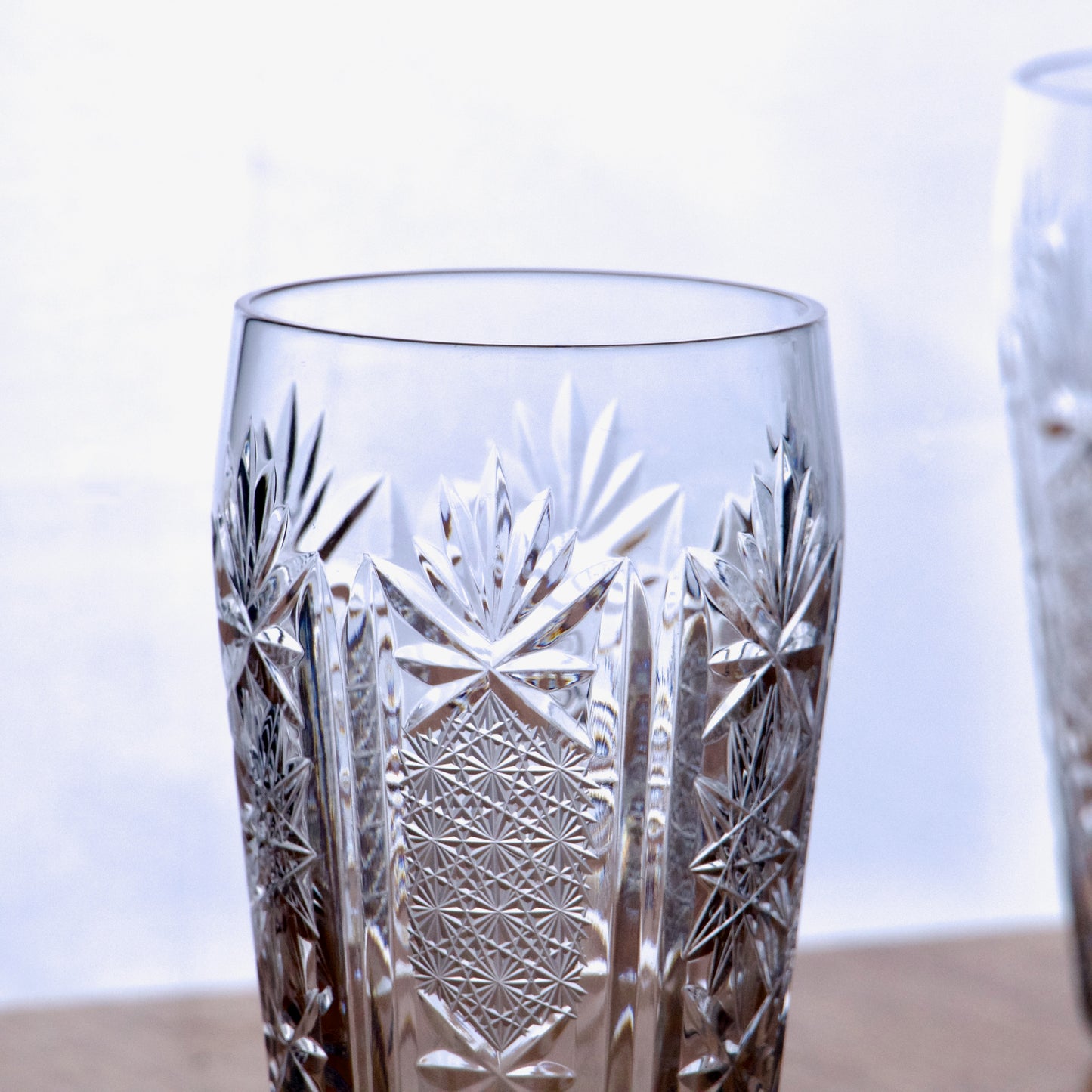 7 verres à eau anciens en cristal taillé