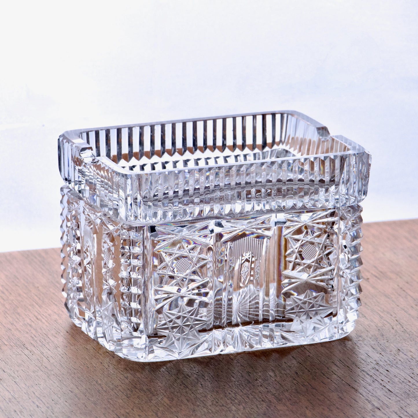 Tabatière / boîte ancienne en cristal