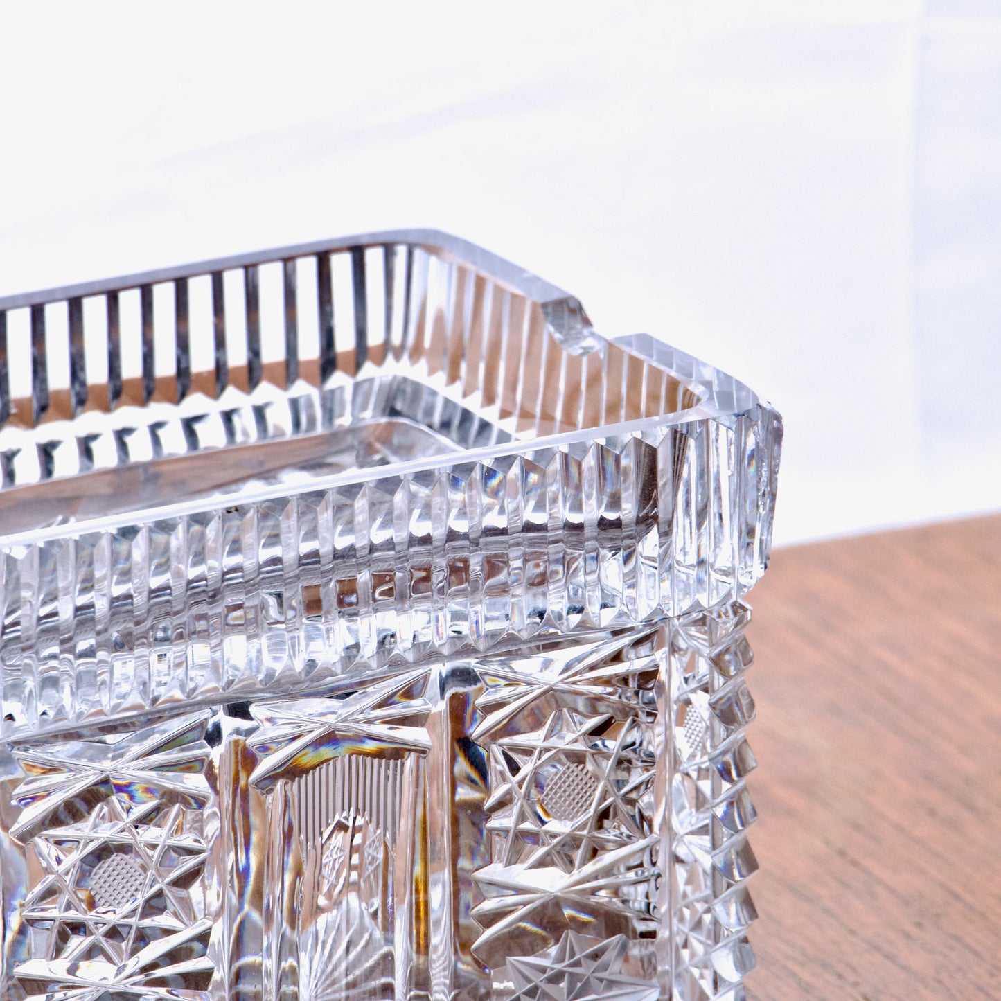 Tabatière / boîte ancienne en cristal