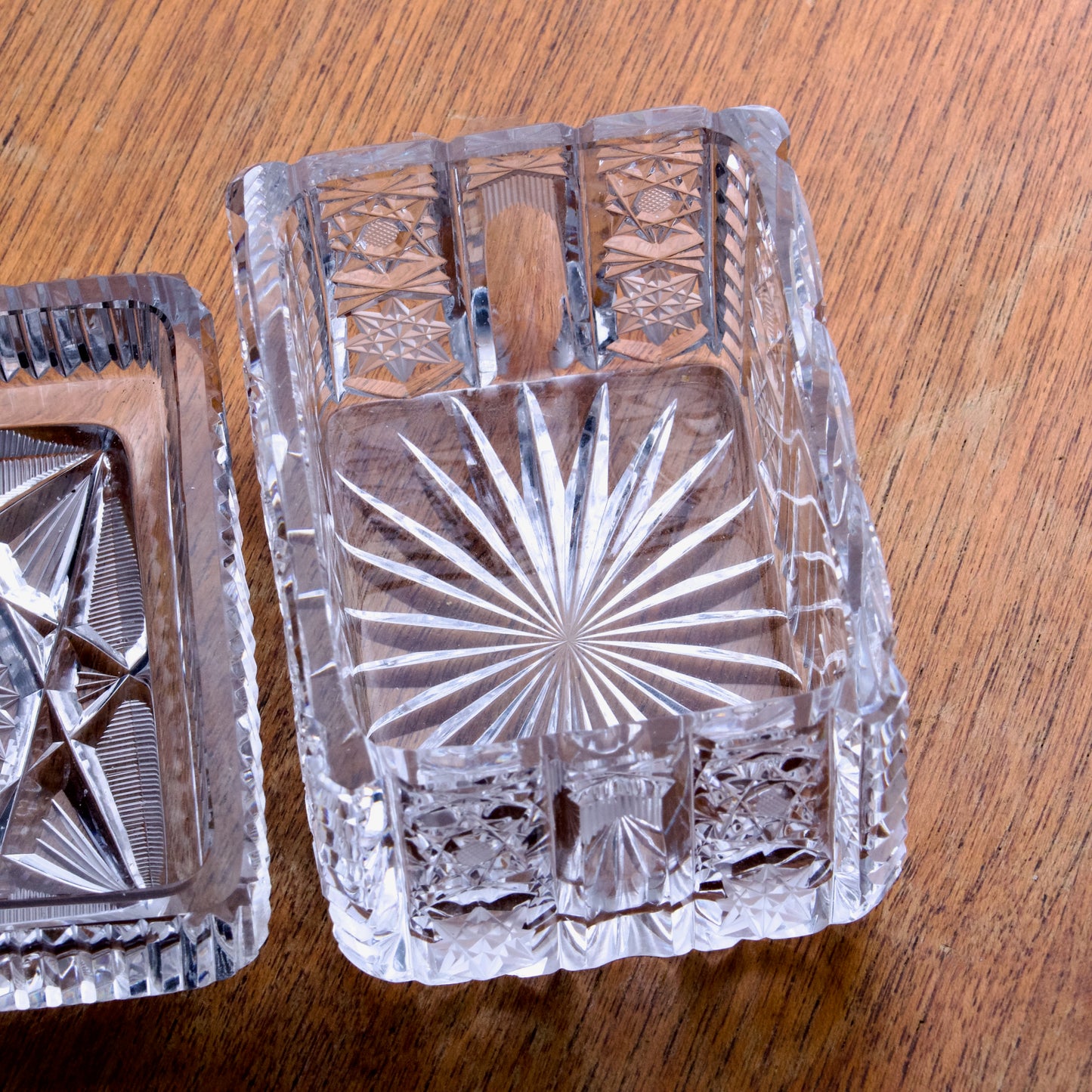 Tabatière / boîte ancienne en cristal