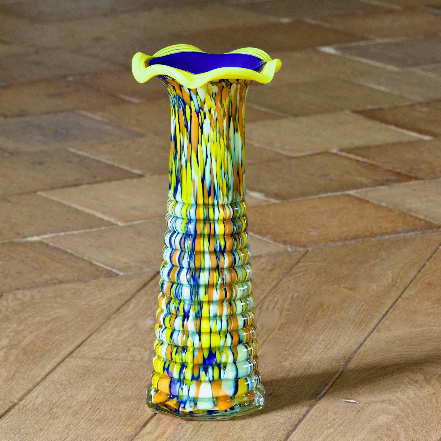 Vase multicolore en verre soufflé bouche de Murano
