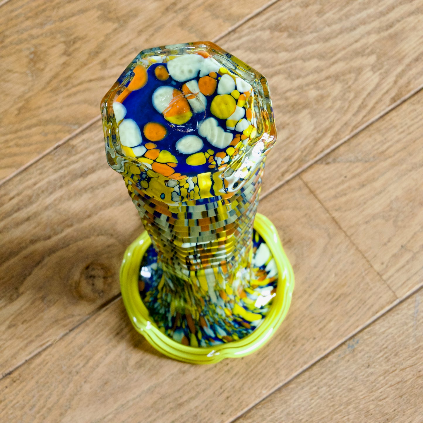 Vase multicolore en verre soufflé bouche de Murano