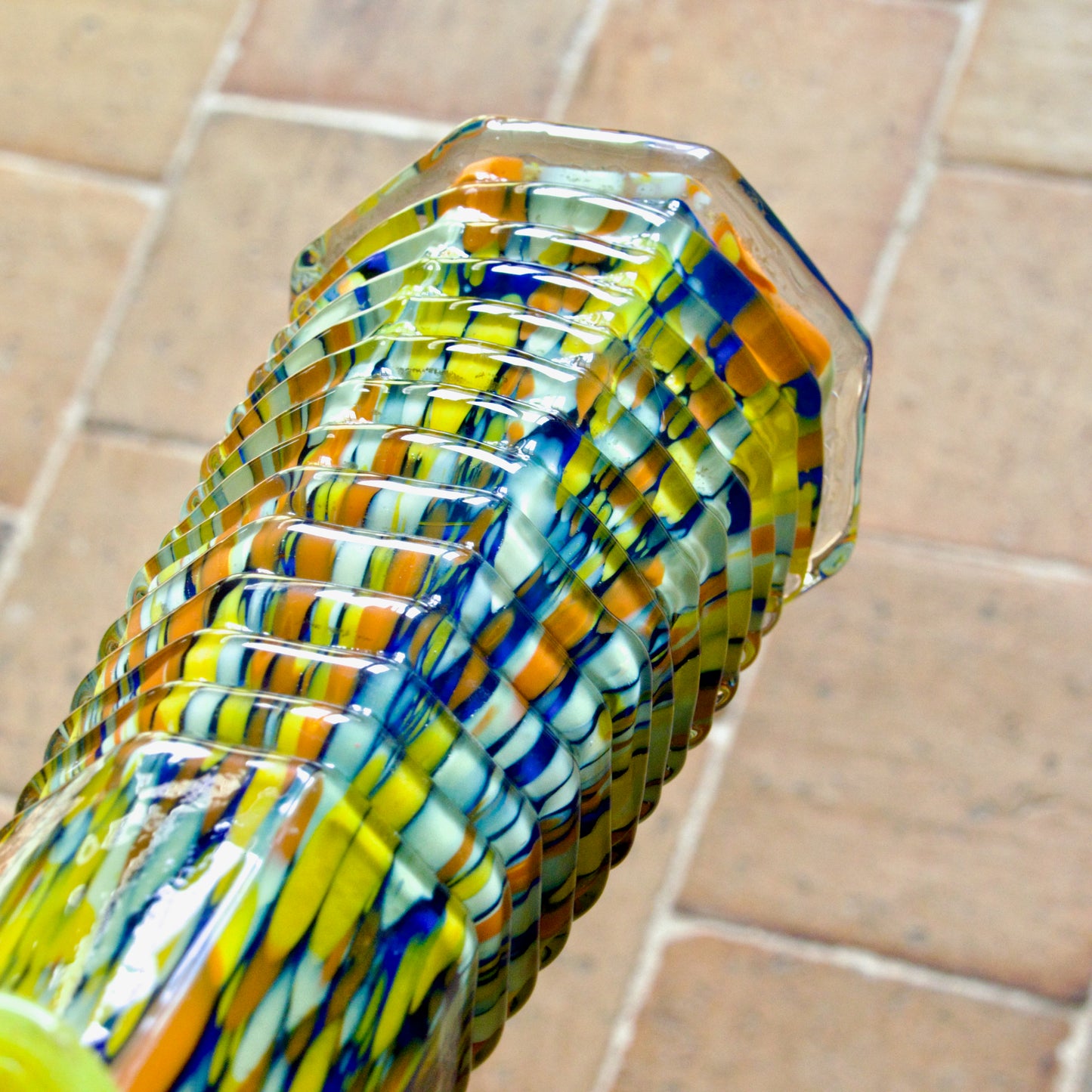 Vase multicolore en verre soufflé bouche de Murano