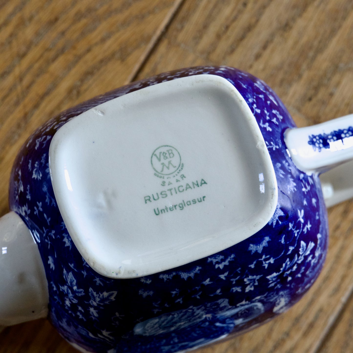 Théière et crémier de 1913 Villeroy & Boch "Rusticana"