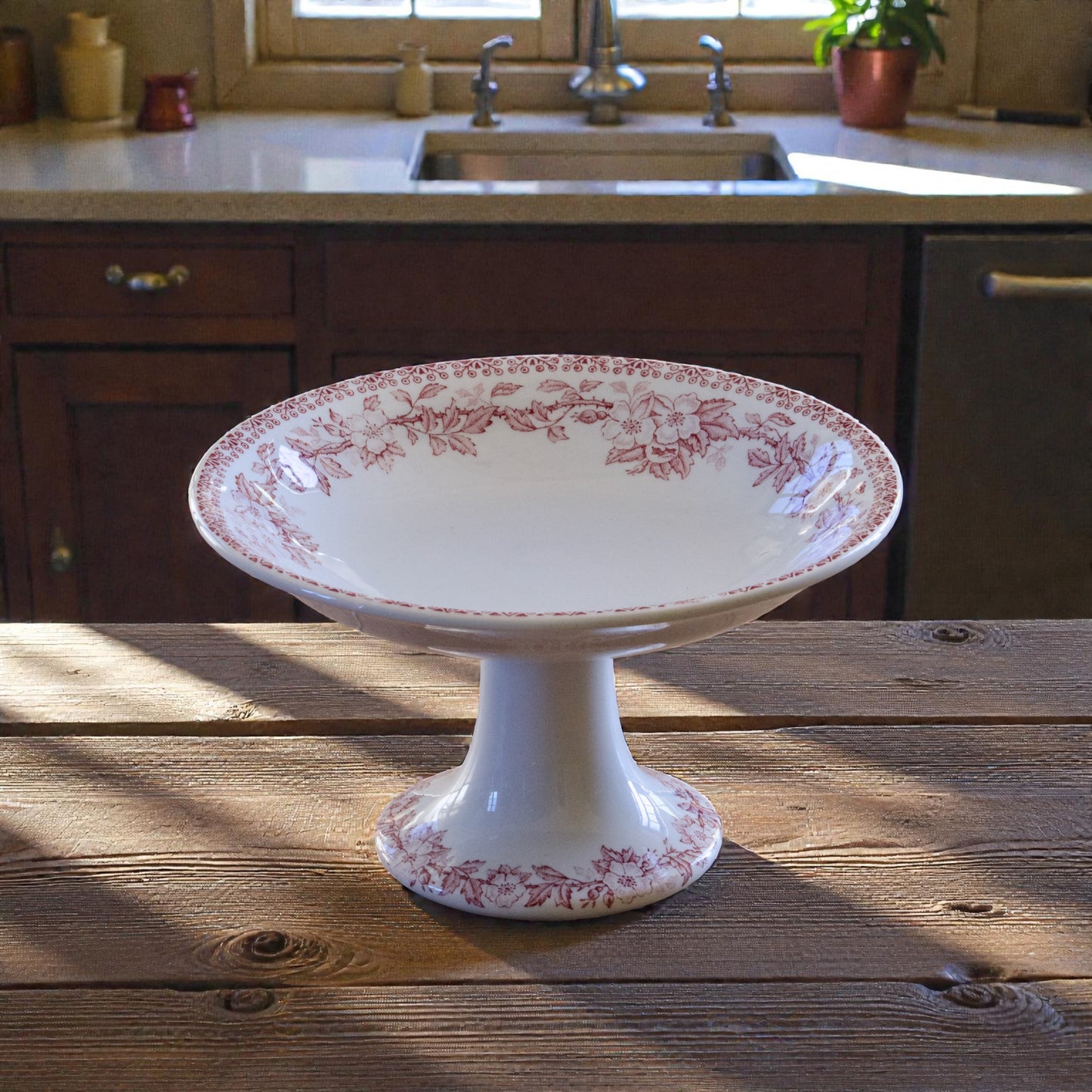 Compotier ancien en faïence terre de fer rose