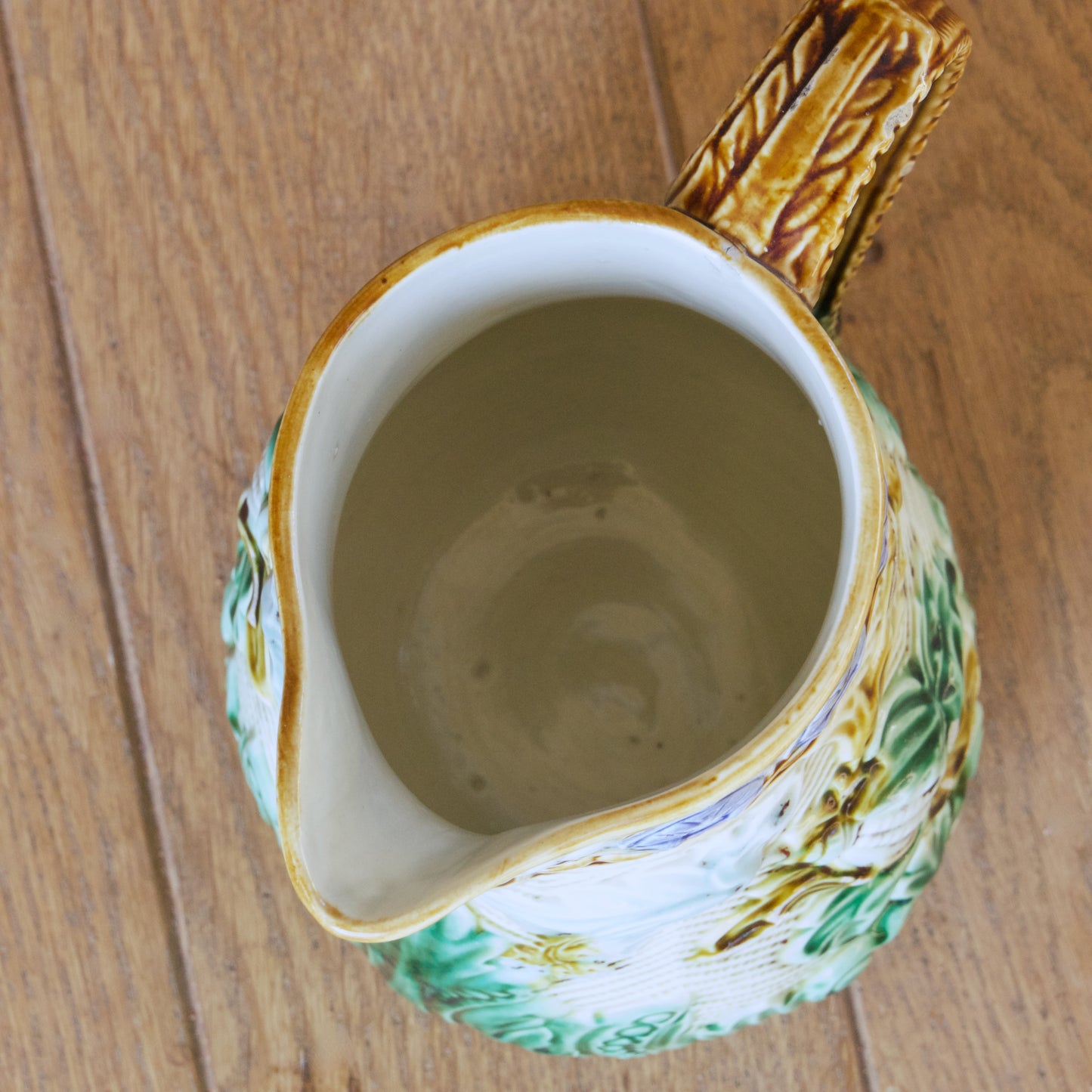 Pichet carafe XIXe siècle en barbotine de l'Est