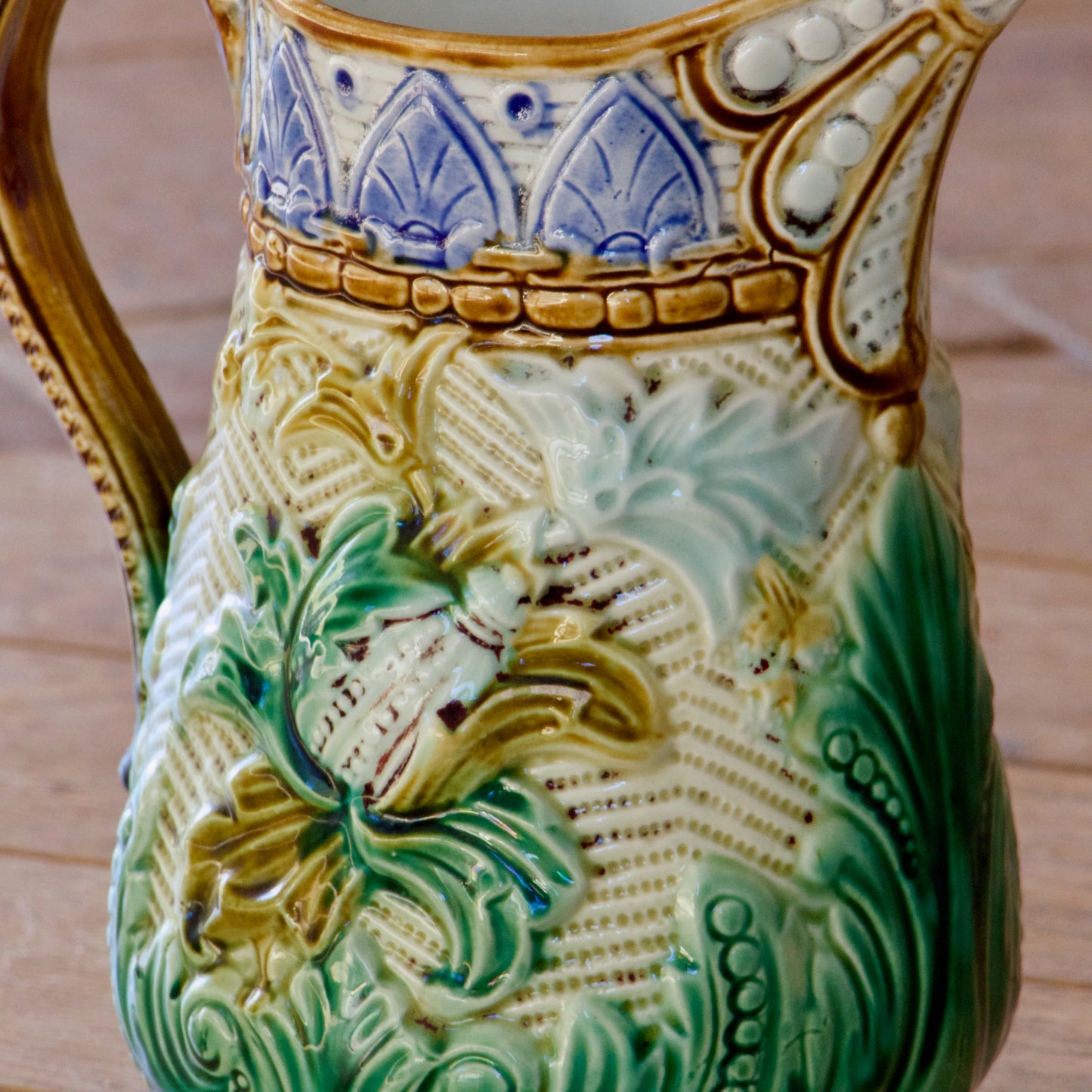 Pichet carafe XIXe siècle en barbotine de l'Est