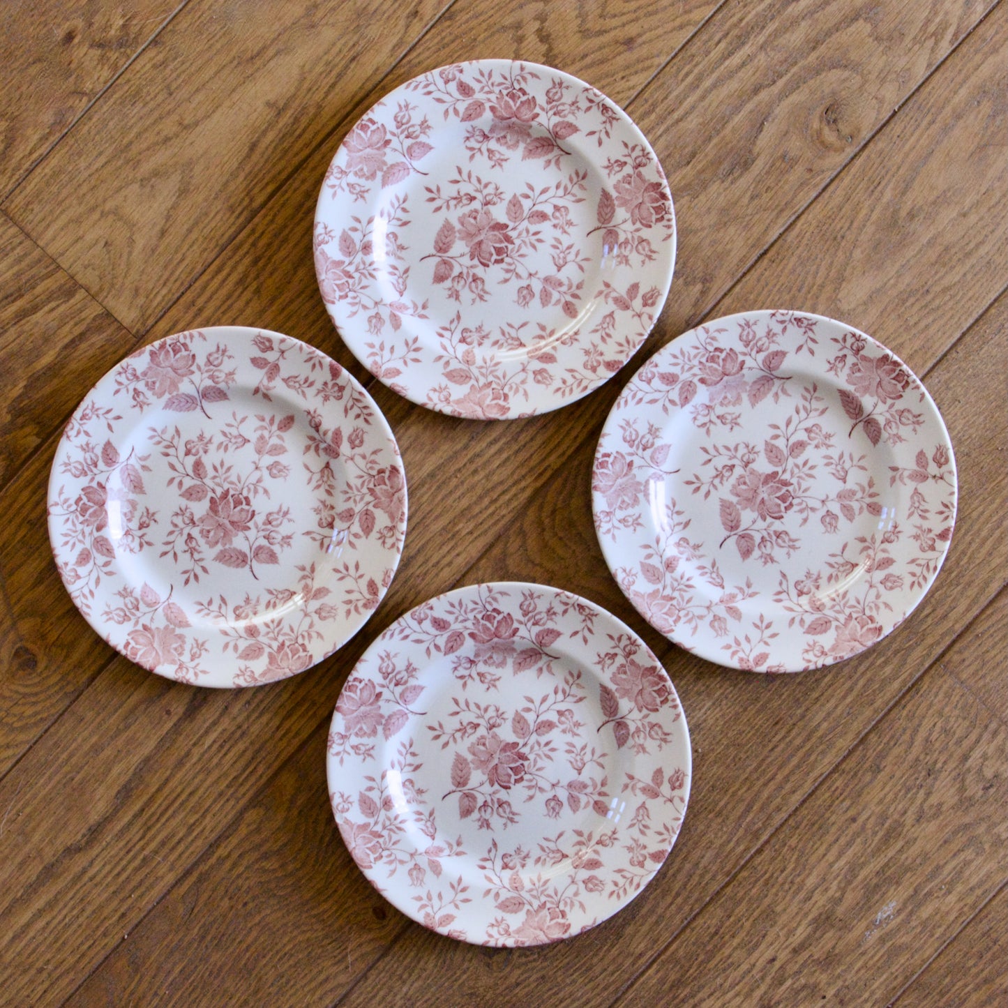 Assiettes à dessert en faïence anglaise EIT England petites roses