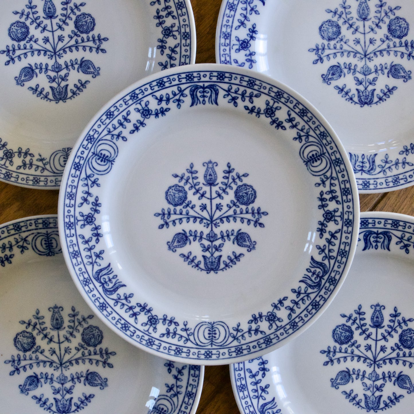 8 assiettes à dessert en porcelaine Kahla GDR