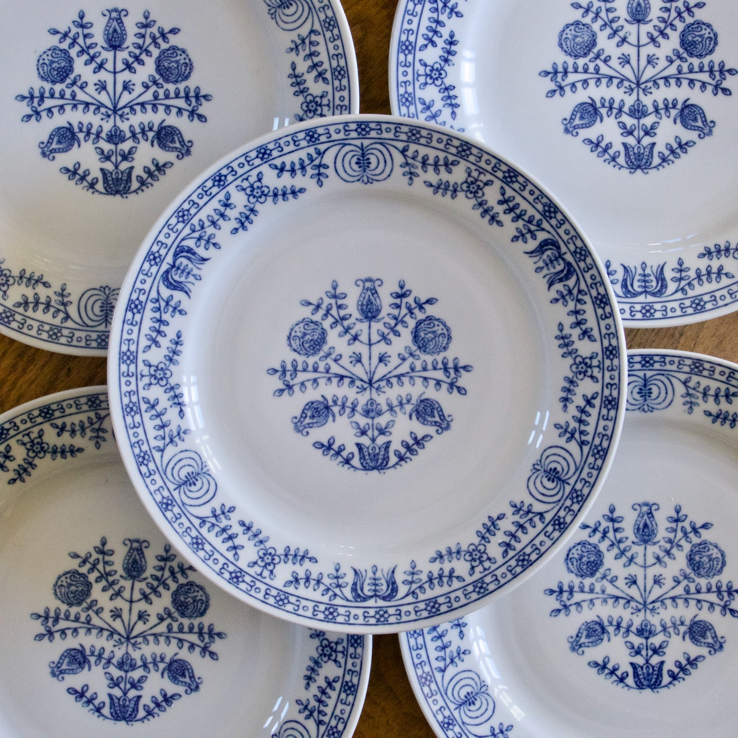 8 assiettes plates en porcelaine Kahla GDR