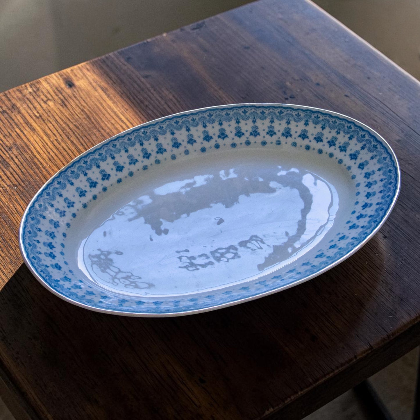 Grand plat ovale de 1909 en porcelaine Oscar Schaller