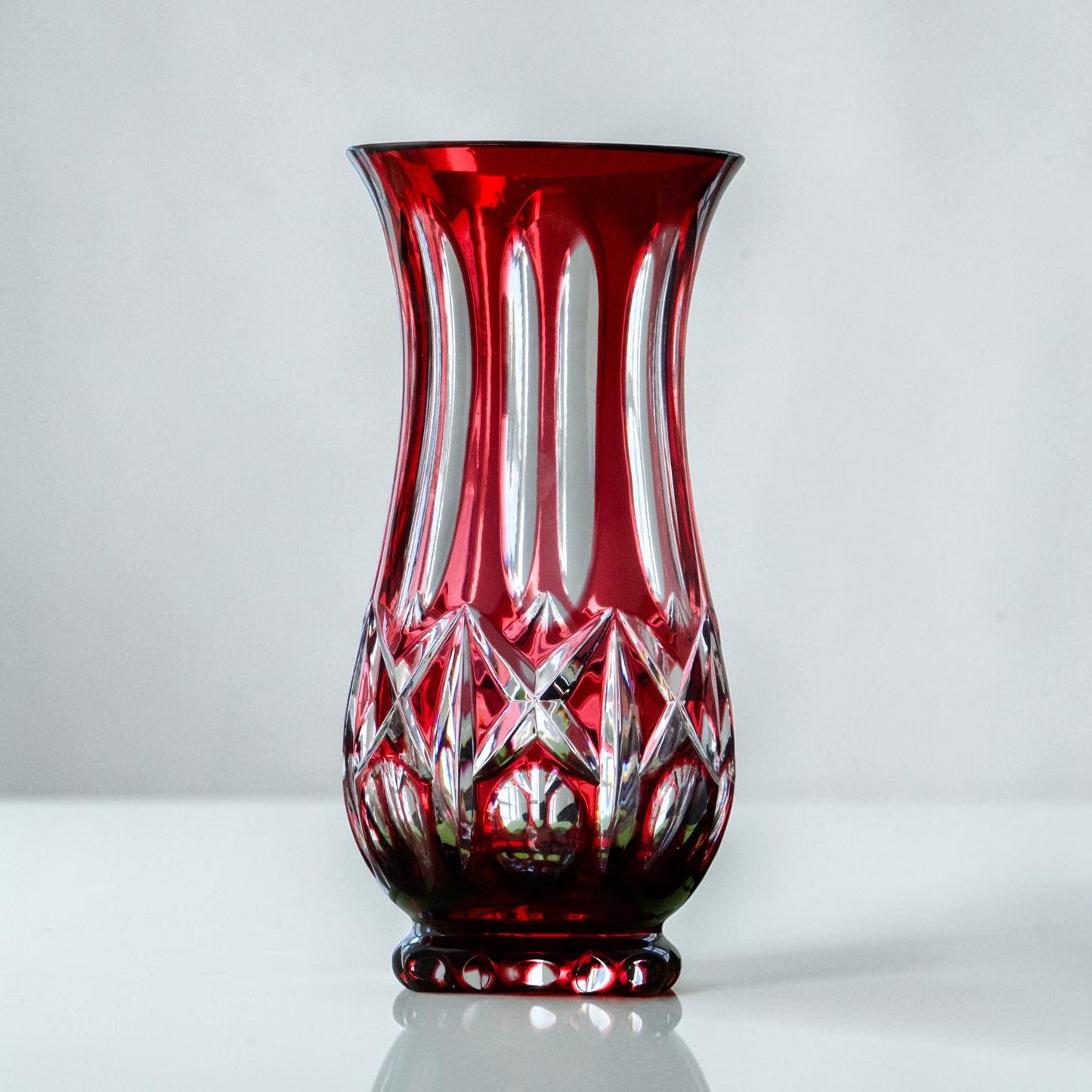 Vase en cristal rubis signé WMF