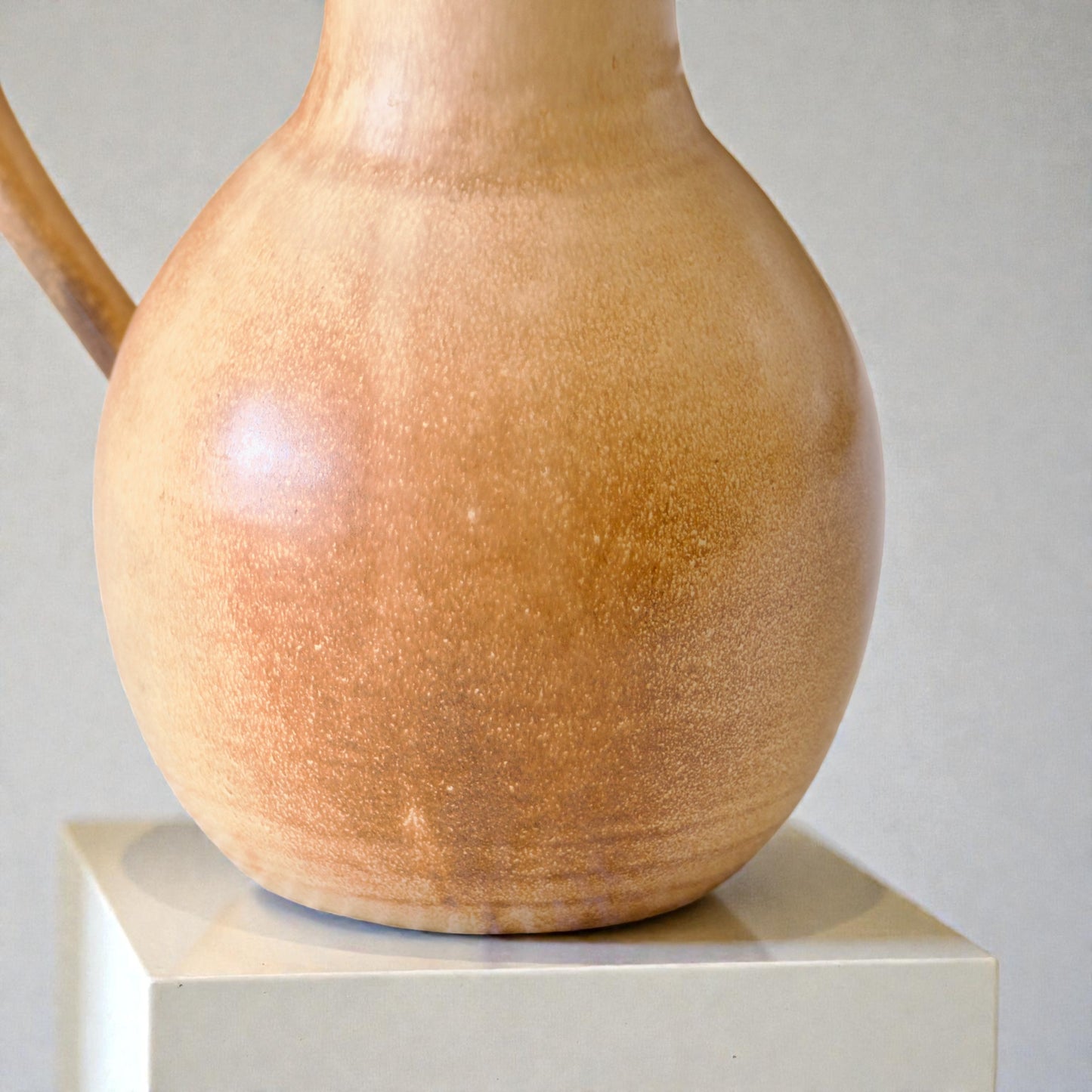 Grande carafe artisanale en grès